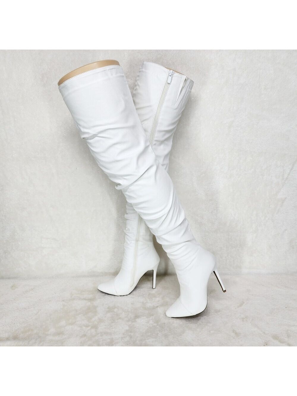 NIB Victoria White Thigh High Over The Knee Slouch Scrunch Boots High Heels